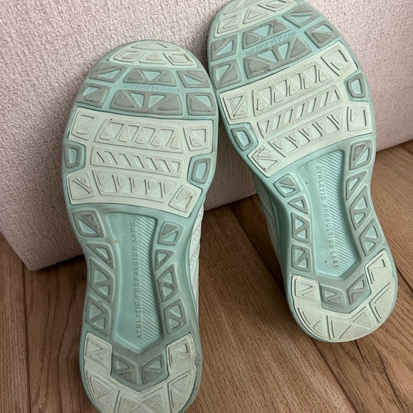 APL ♡ Techloom Wave Sneakers in Peppermint - Picture 13 of 13